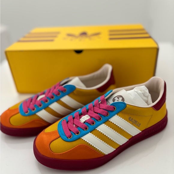 ** SOLD ** ADIDAS x GUCCI Women’s Gazelle Sneakers Size 4 US Yellow/Red/White - Picture 5 of 5